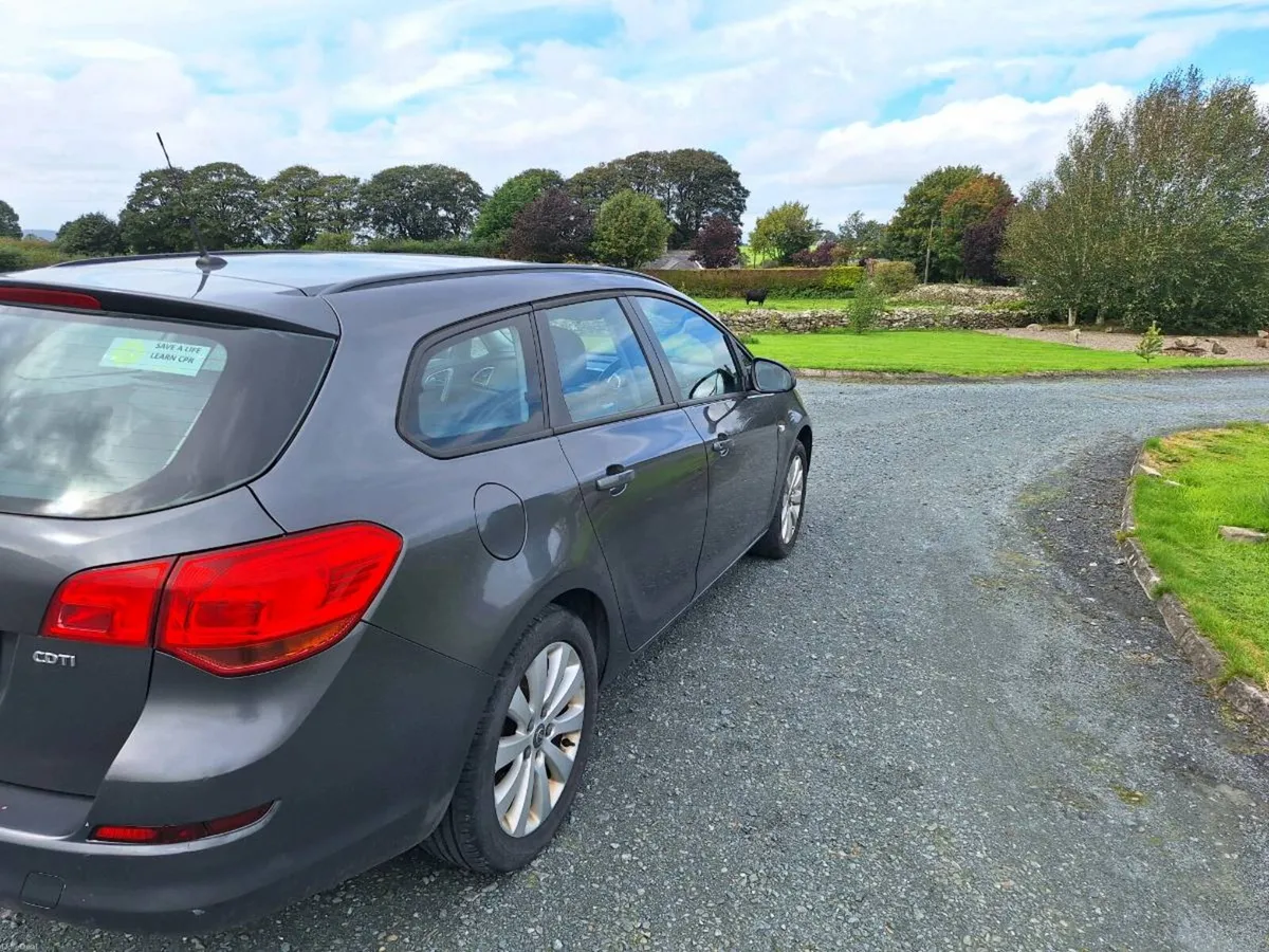 Opel astra estate - Image 6