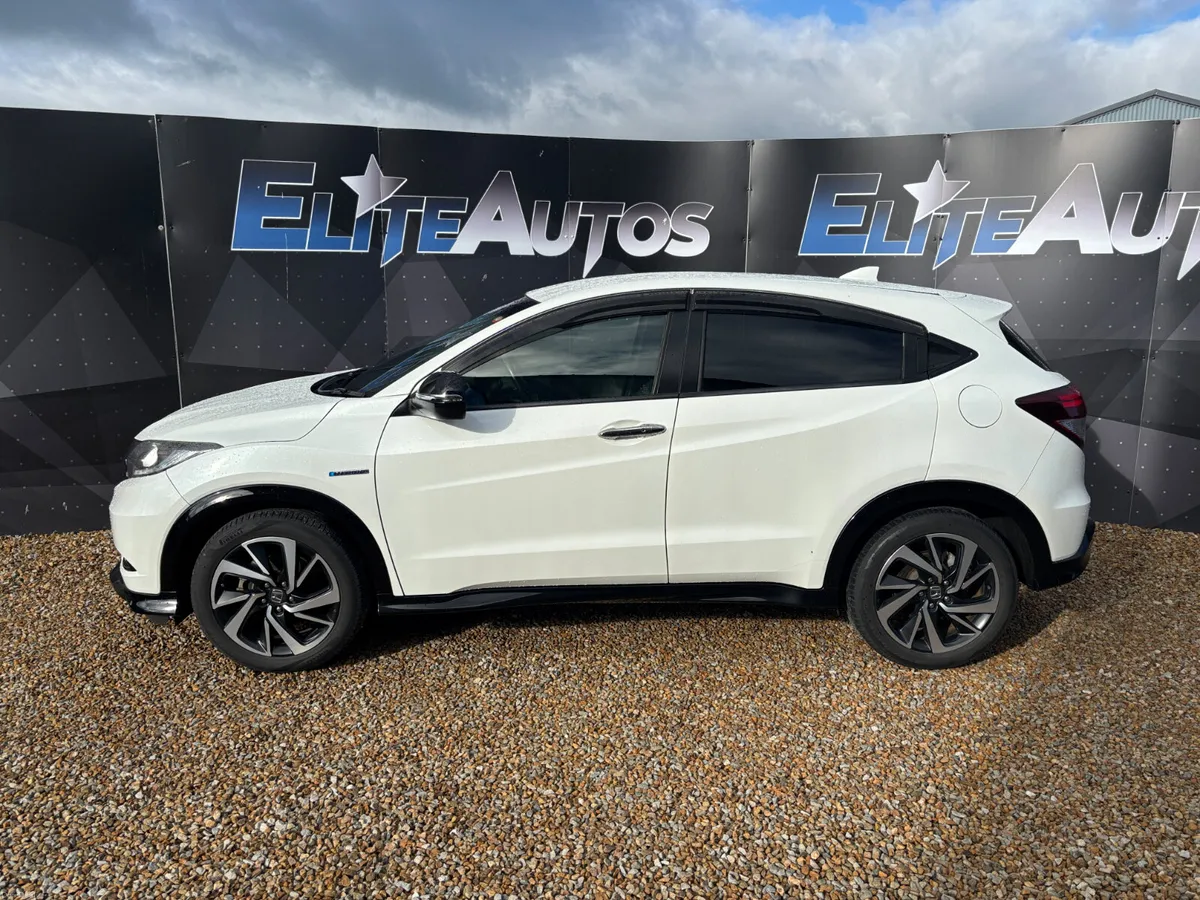 Honda Vezel RS Self Charging Hybrid 2016 - Image 3