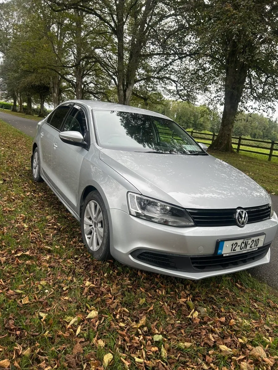 Volkswagen Jetta 2012 - Image 3
