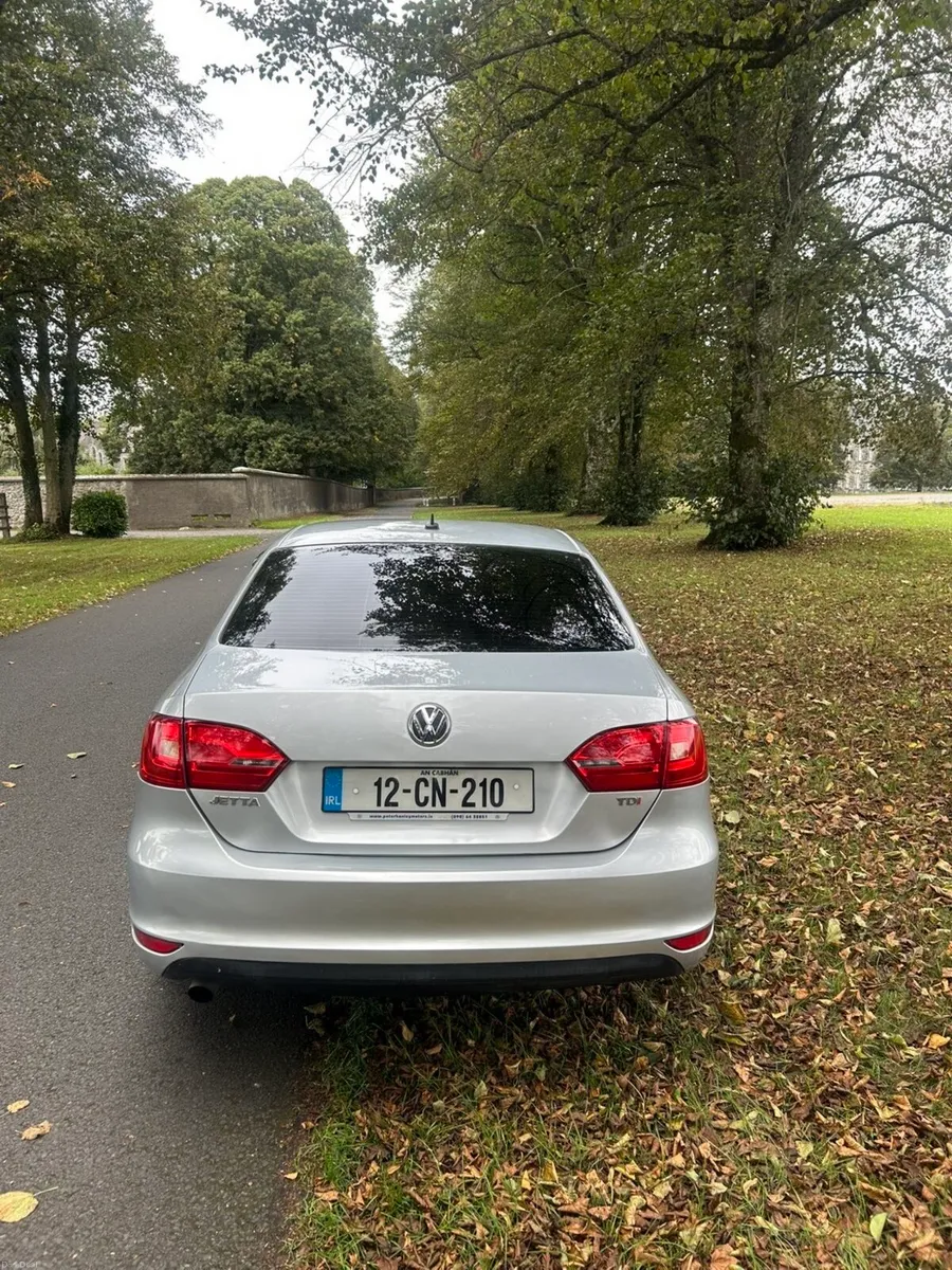 Volkswagen Jetta 2012 - Image 6