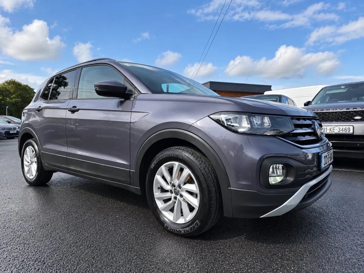 Volkswagen T-Cross 2023 LIFE - Image 1