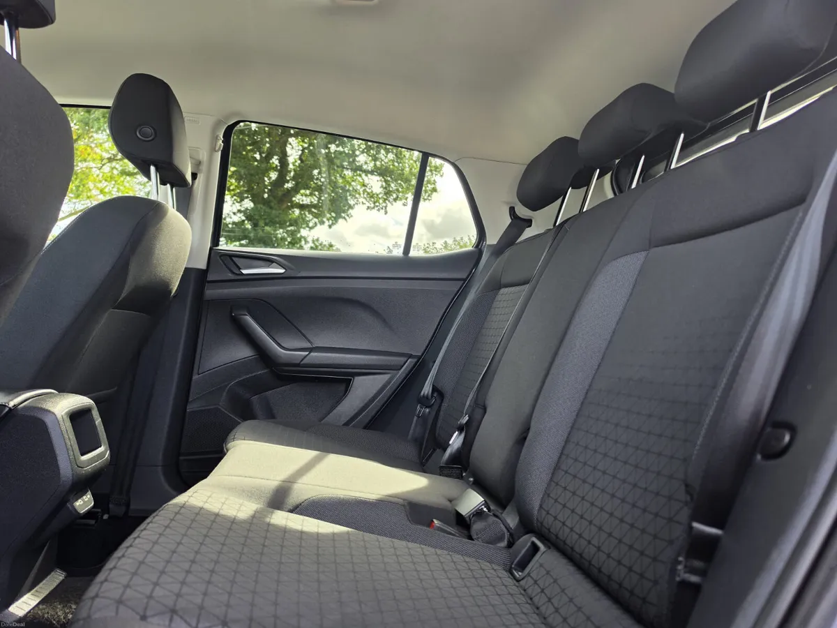Volkswagen T-Cross 2023 LIFE - Image 6
