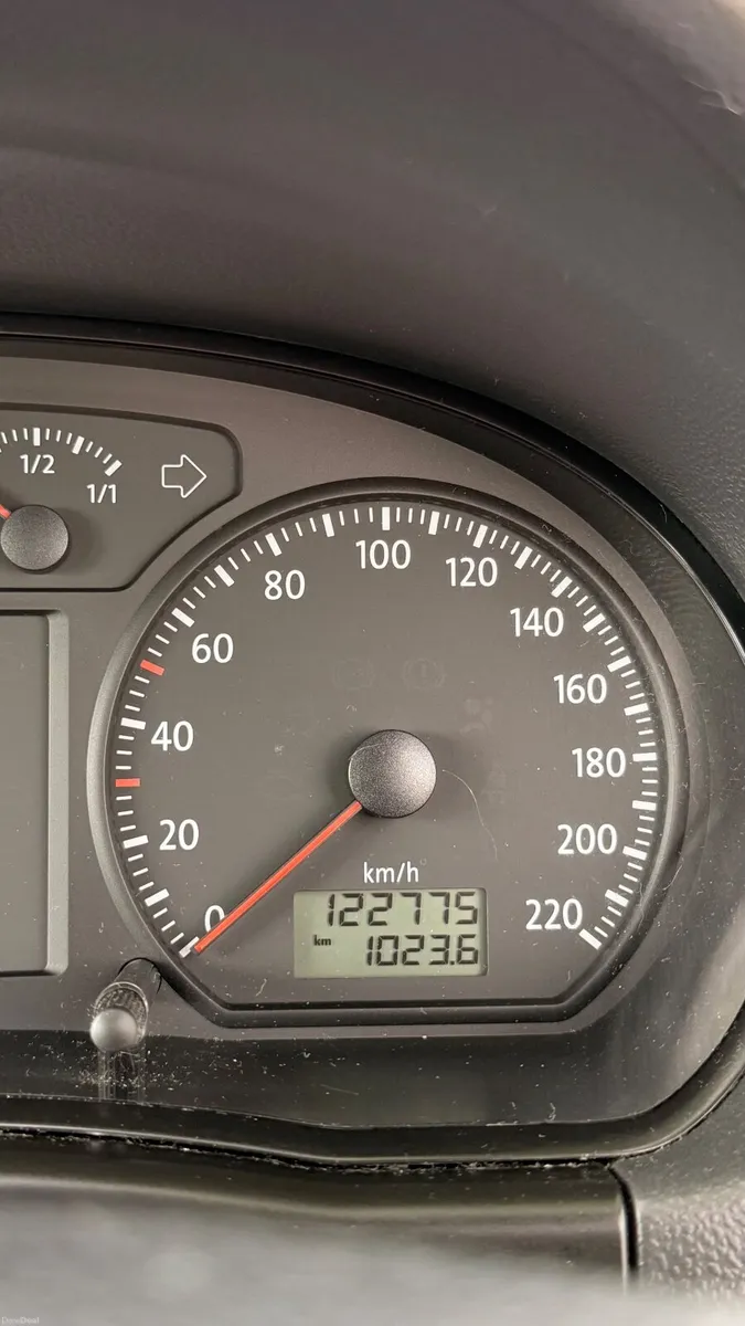 2008 1.2L Black Volkswagen Polo 122,775km 3 Owners - Image 6