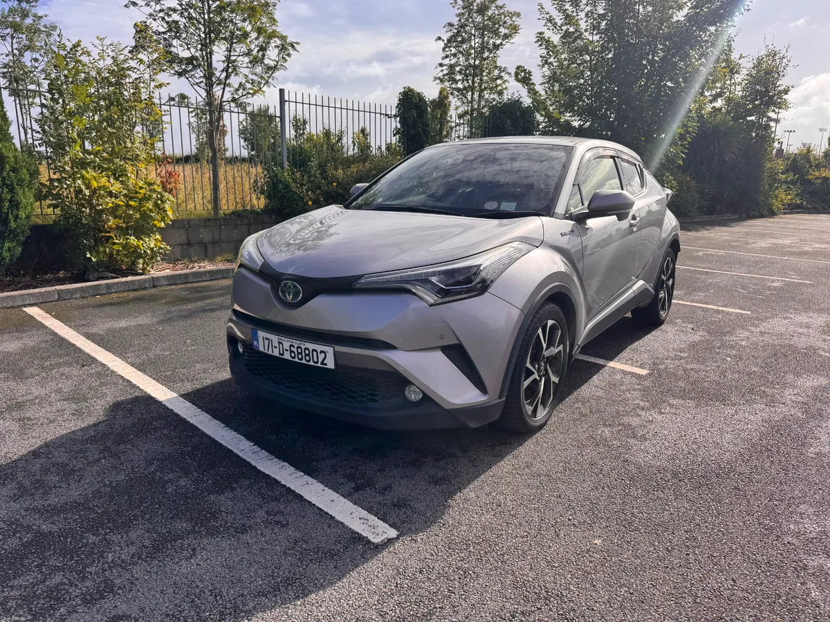 2017 Toyota C-HR | Huge specs - Image 2