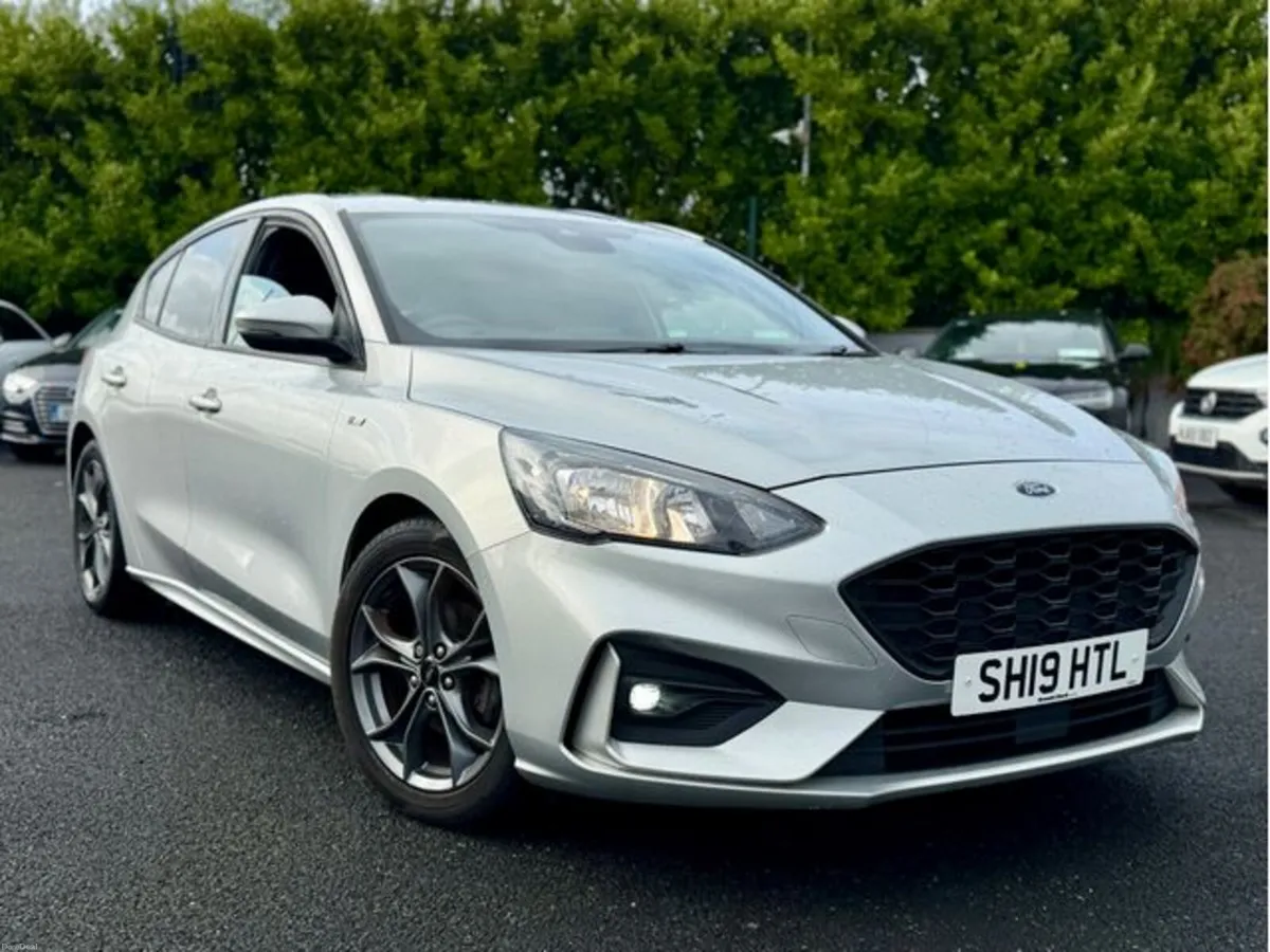 Ford Focus ST-LINE TDCI - Image 2