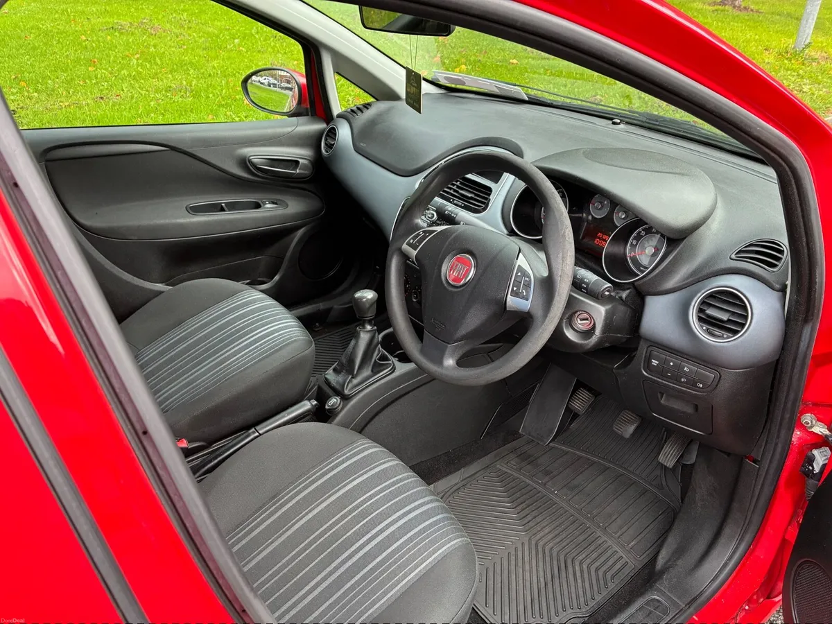 Fiat Punto  taxed&tested - Image 4