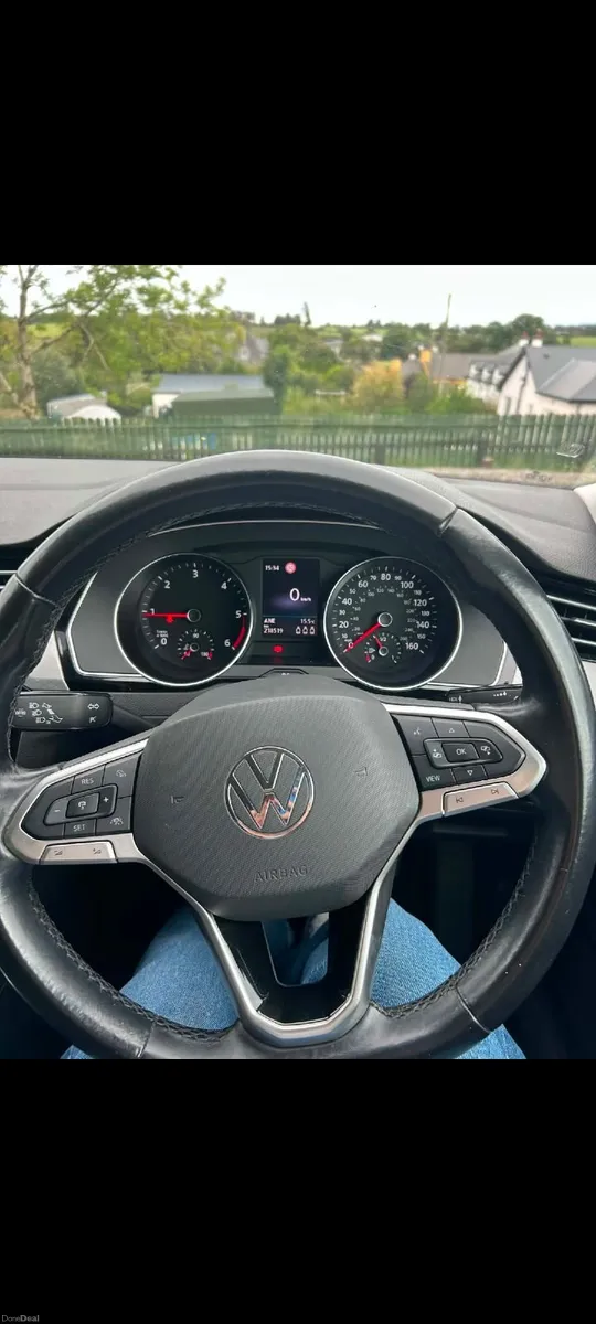 Volkswagen Passat 2020 - Image 6