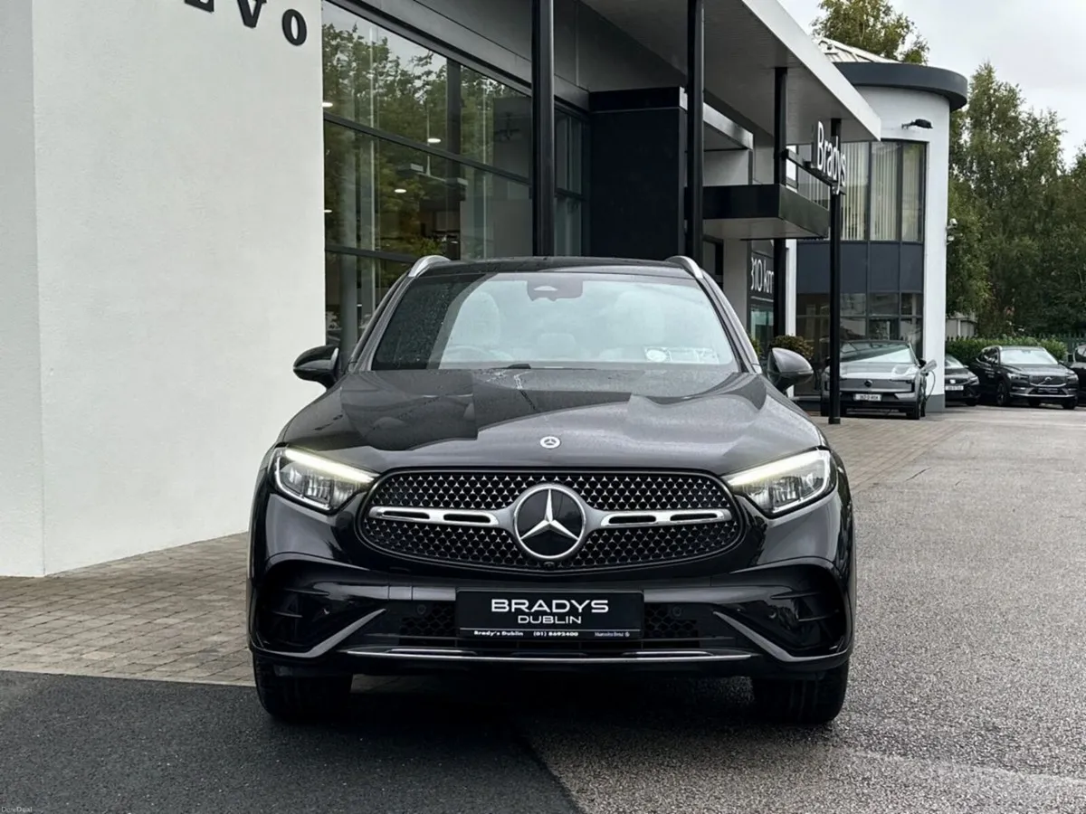 Mercedes-Benz GLC GLC 300e 4MATIC AMG Line - Image 2