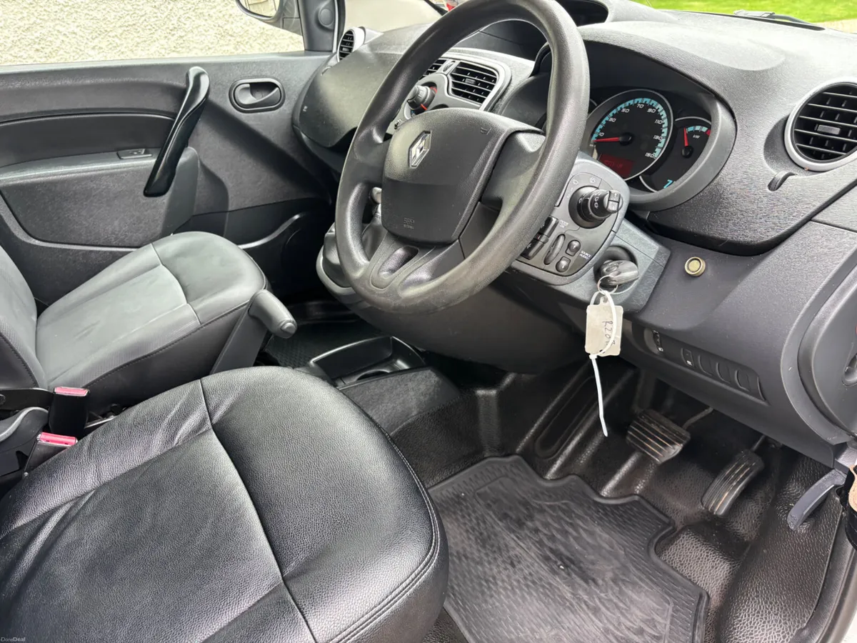 2020 Renault kangoo electric 3o kw new DOE - Image 6