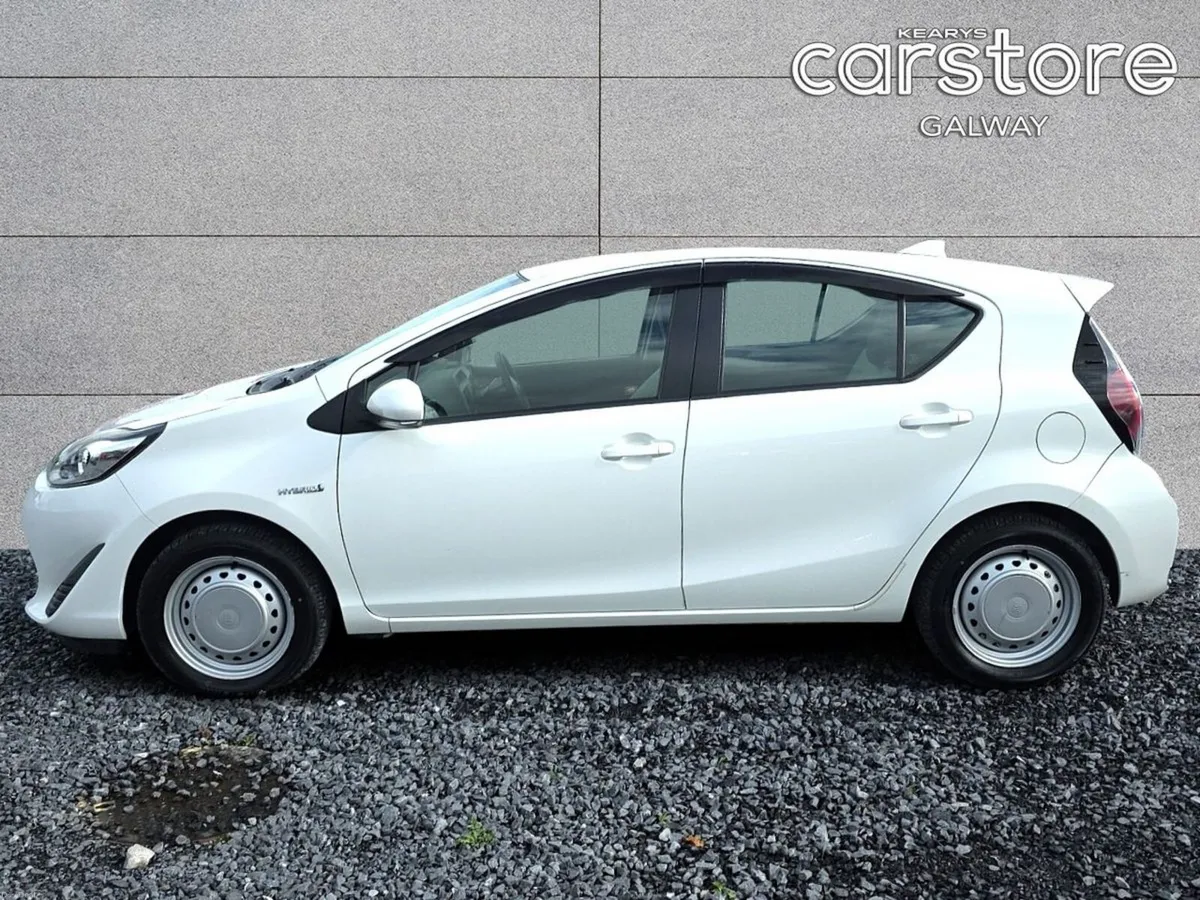Toyota Aqua L 1.5 Auto - Image 6