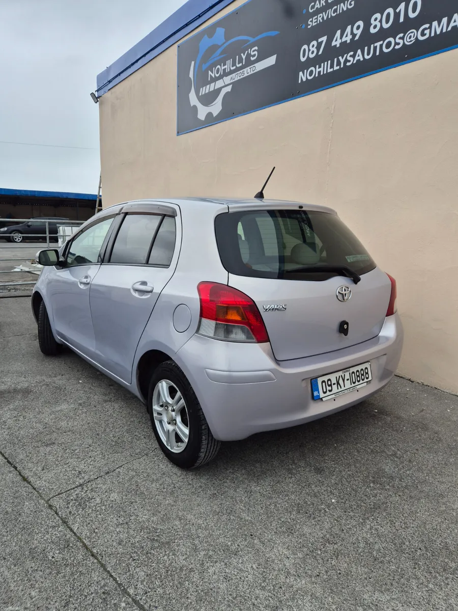 Toyota Vitz 2009 - Image 4