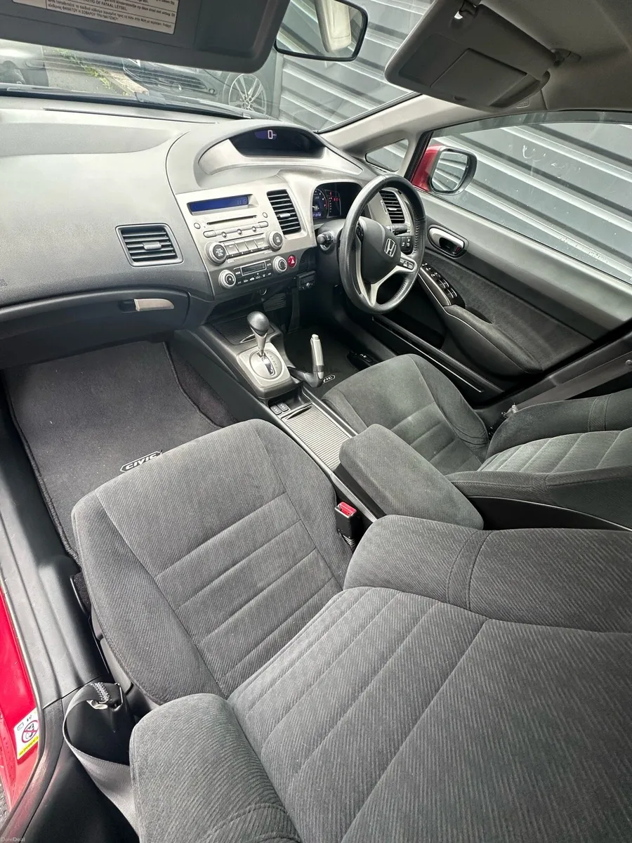 Honda Civic 1.3 AUTO 14 Month NCT !! - Image 5