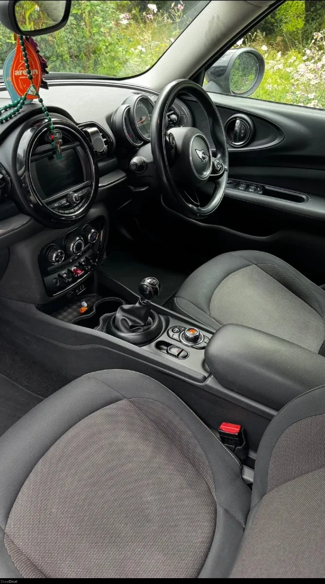 Mini Cooper 2017 - Image 5