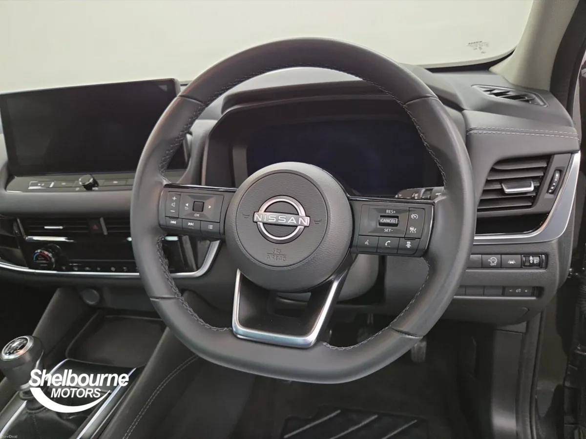 Nissan Qashqai 1.3 DiG-T MH N-Connecta 5dr - Image 4