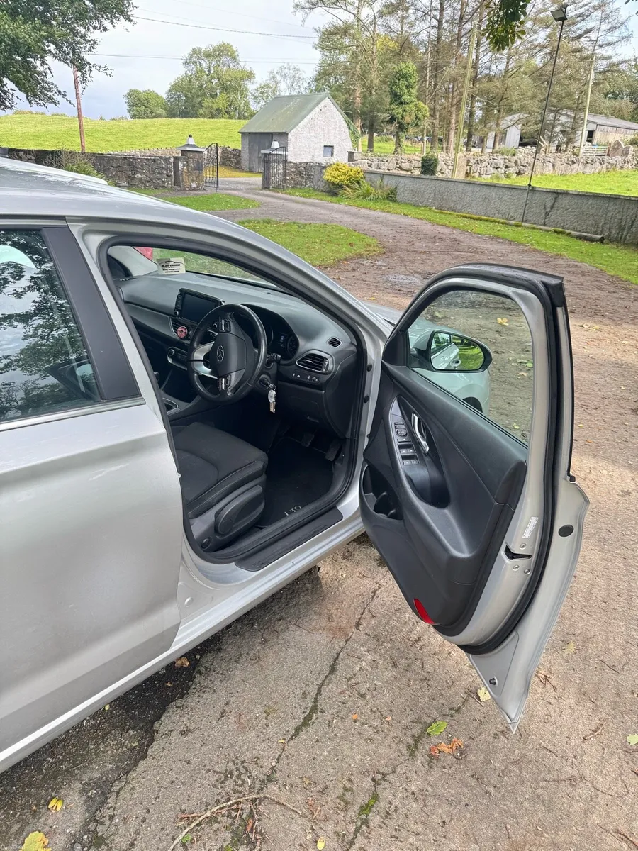 Hyundai i30 - Image 6