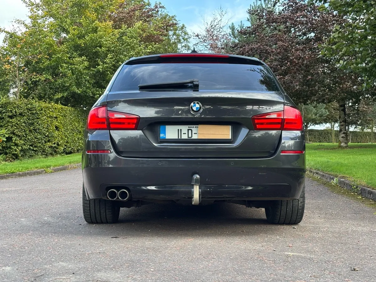 BMW 520 SE AUTO ESTATE M SPORT 2011 - Image 3