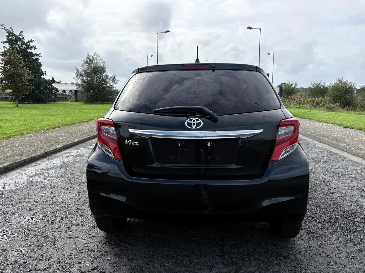2015 Toyota Vitz/Yaris F, 1.0 Petrol, Automatic - Image 4