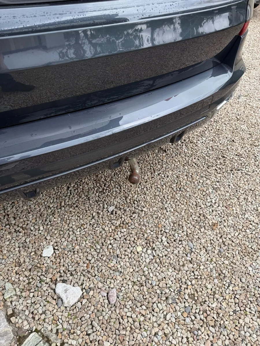 Car - Image 6