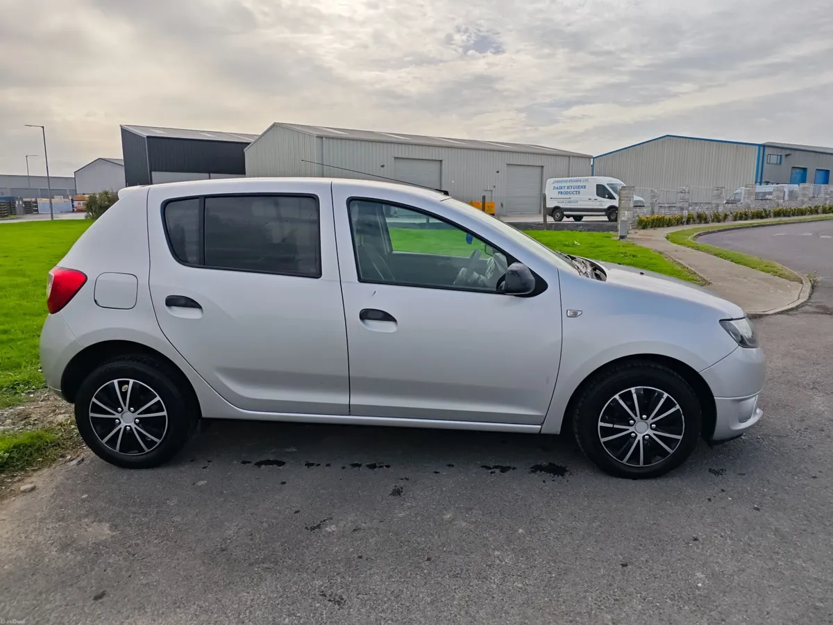 Dacia Sandero 2014   1,1petrol, manual NCT+Tax - Image 4
