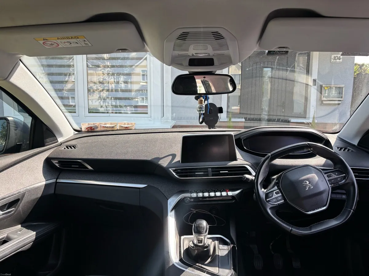 Peugeot 5008, 1.5 blueHDI - Image 5