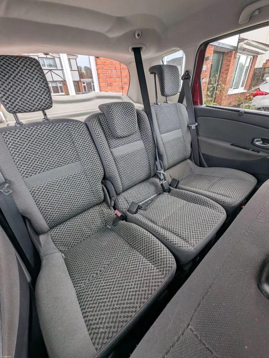 Renault Scenic 2011 - Image 5
