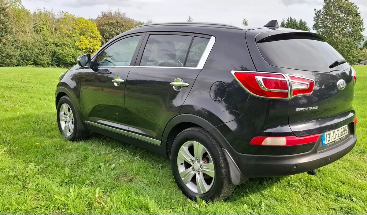 13 Kia Sportage ,SPOTLESS, NEW NCT 9/27 - Image 2
