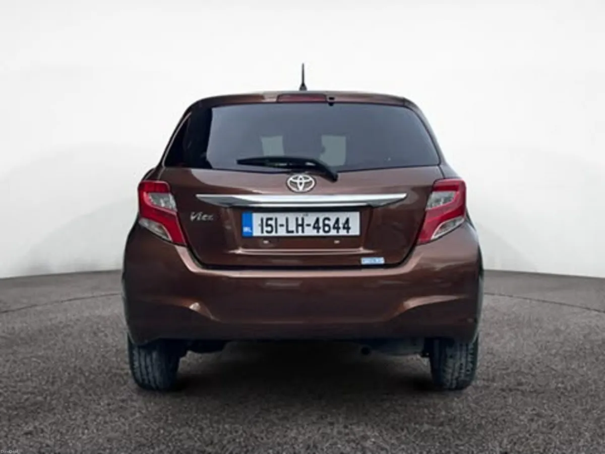 Toyota Vitz 2015 **UPGRADED INFOTAINMENT SYSTEM** - Image 4