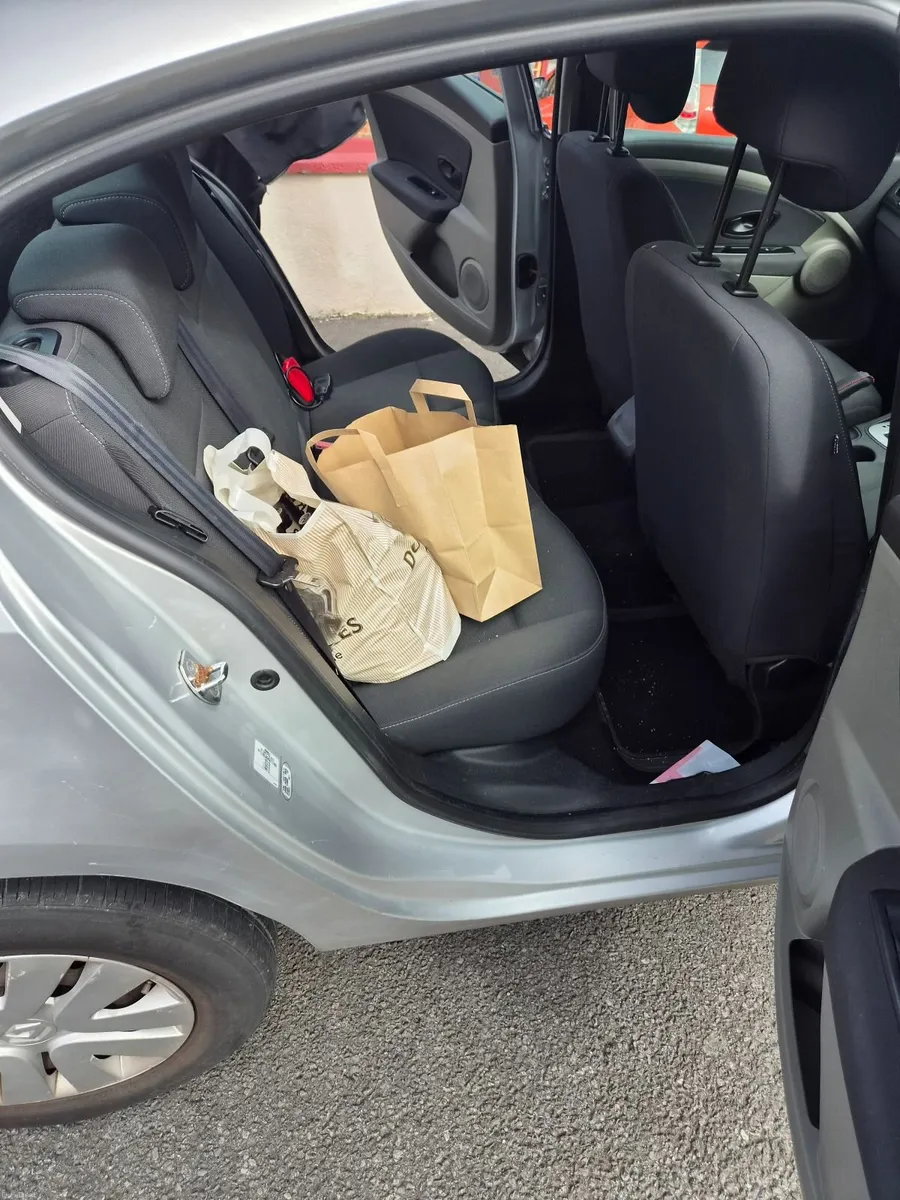 Renault Fluence 2011 - Image 5