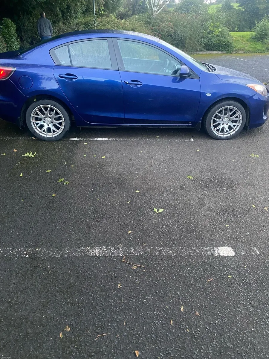 13 Mazda 3 - Image 5