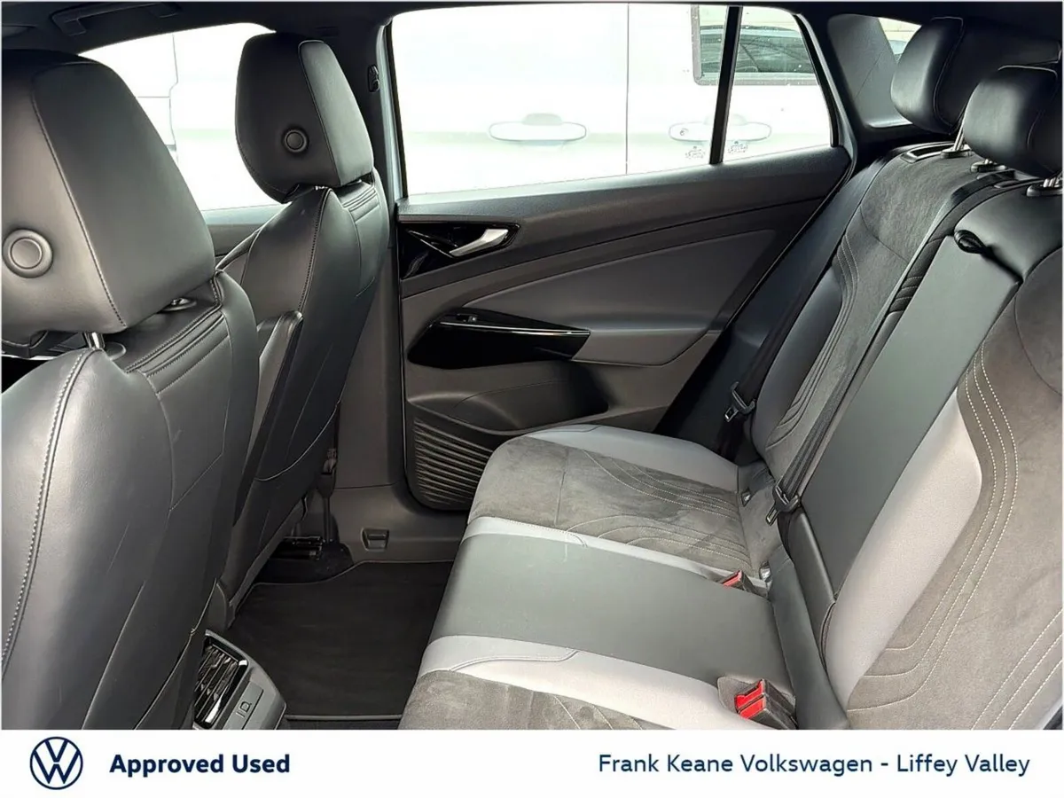 Volkswagen ID.4 77KWH LIFE 174HP *SCALE SILVER MET - Image 6