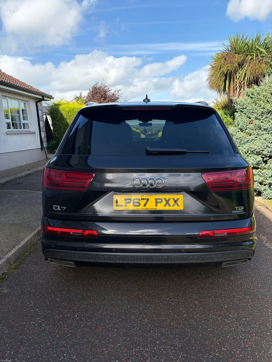 Audi Q7 - Image 4