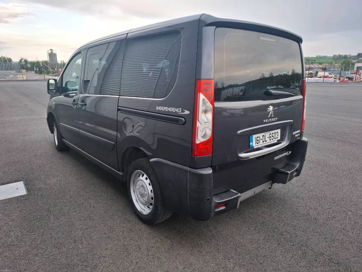 Peugeot Expert wheelchair accessible - Image 2