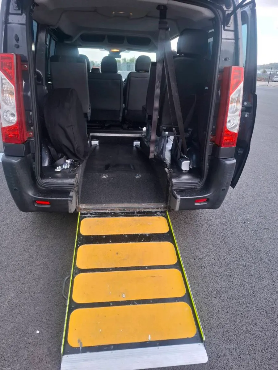 Peugeot Expert wheelchair accessible - Image 6