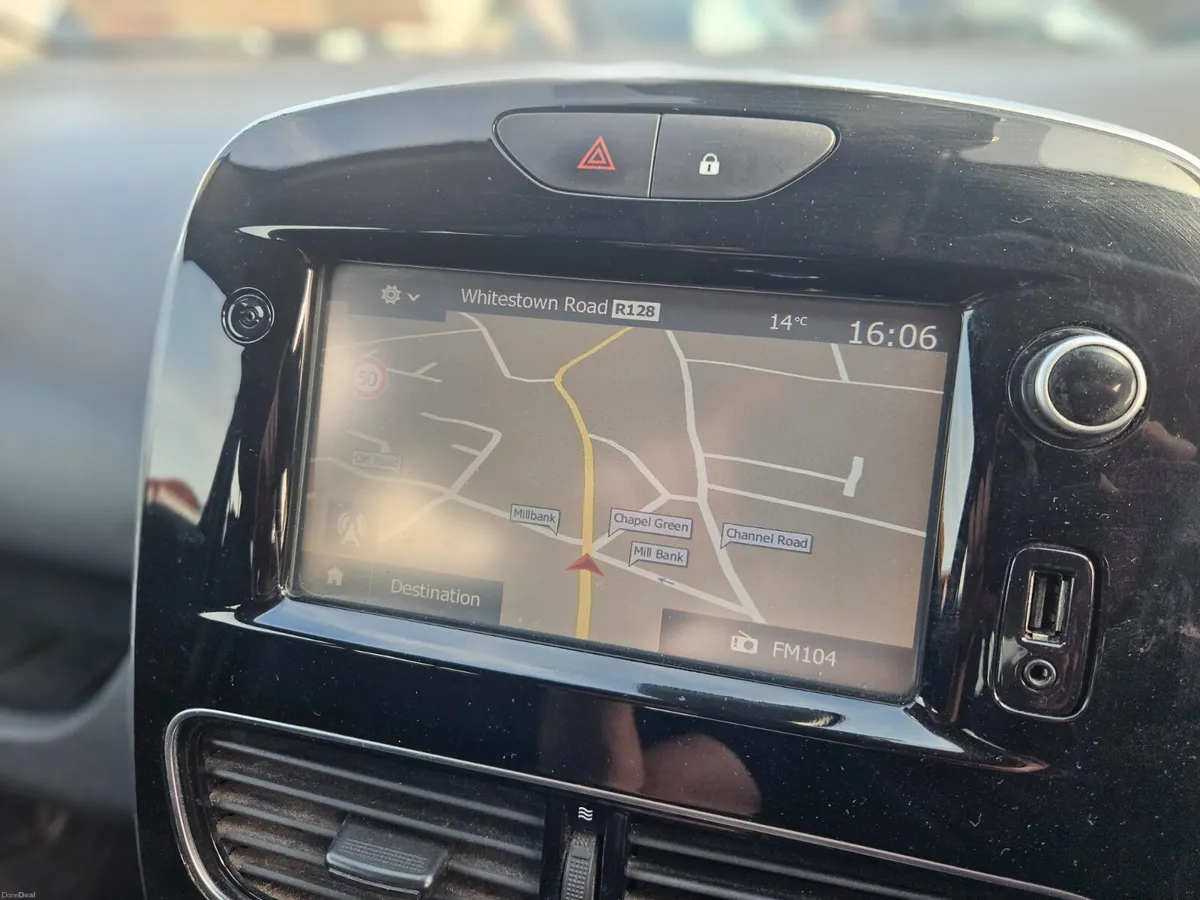 Renault Clio 2018 - Image 6