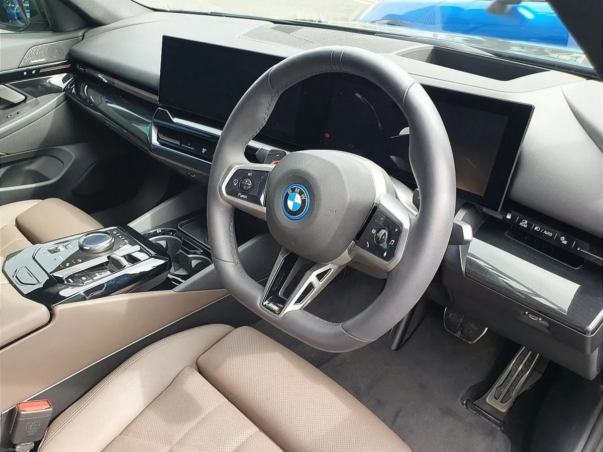 BMW 5-Series 530e M Sport Pro Saloon - Image 6