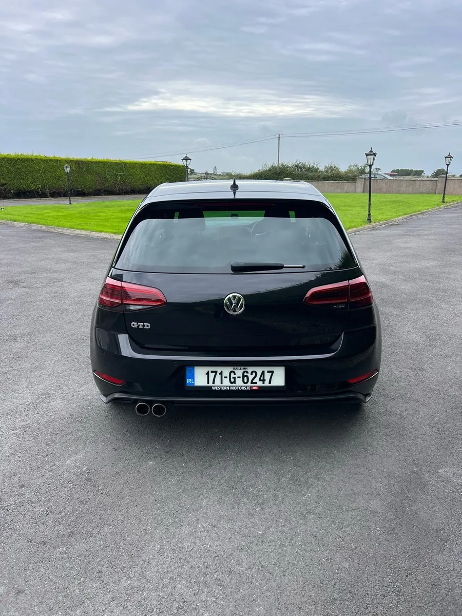 Volkswagen Golf - Image 6