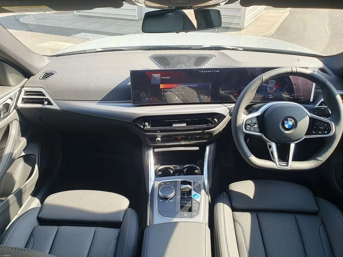 BMW i4 eDrive35 M Sport - Image 4
