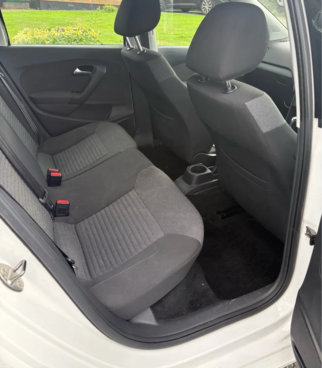2014 Automatic Volkswagen Polo - Image 5
