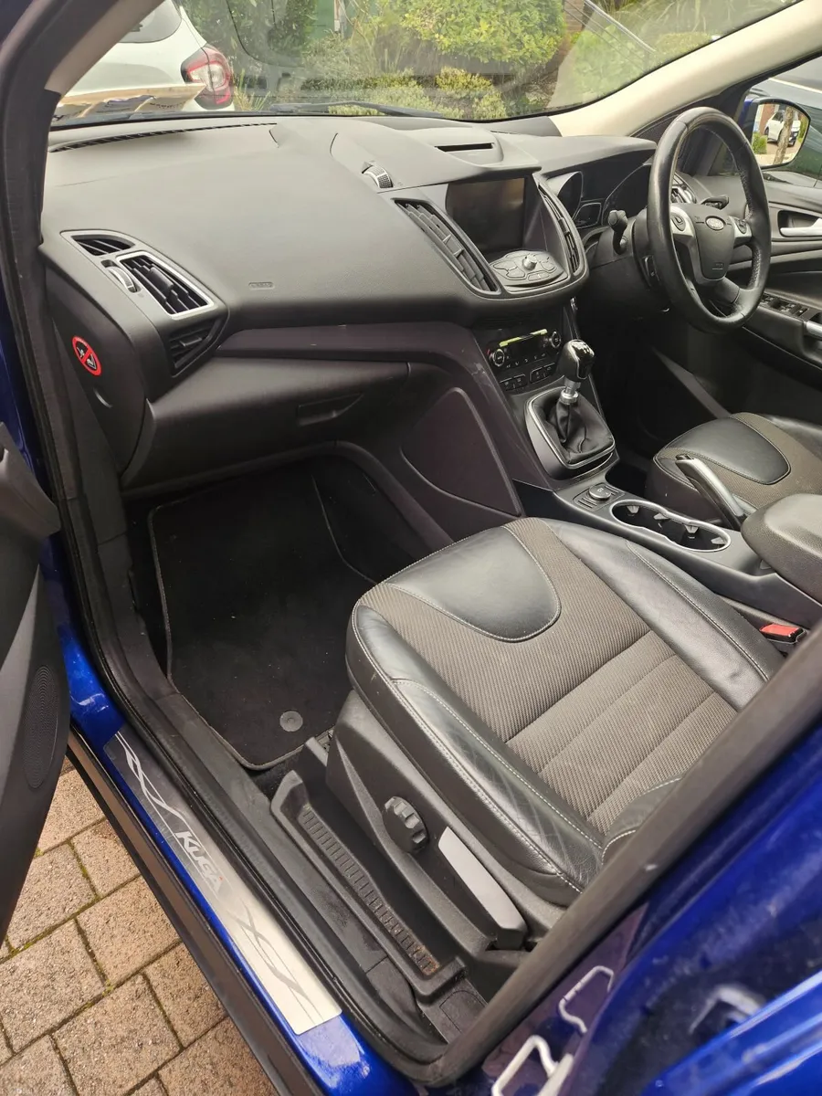 Ford Kuga 2016 - Image 2