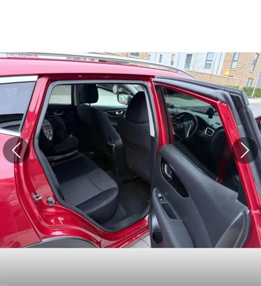 Nissan Qashqai / Automatic - Image 5