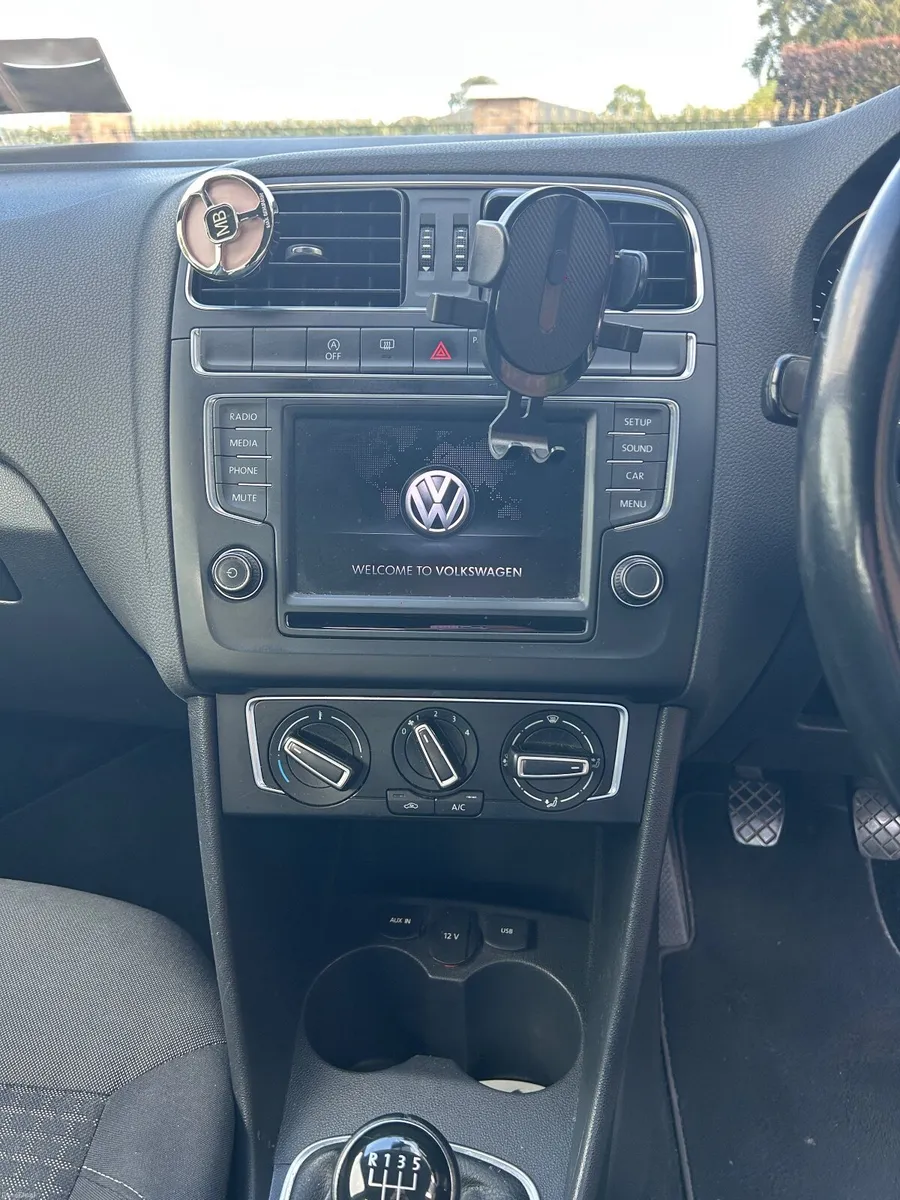 Volkswagen Polo 2015 - Image 3