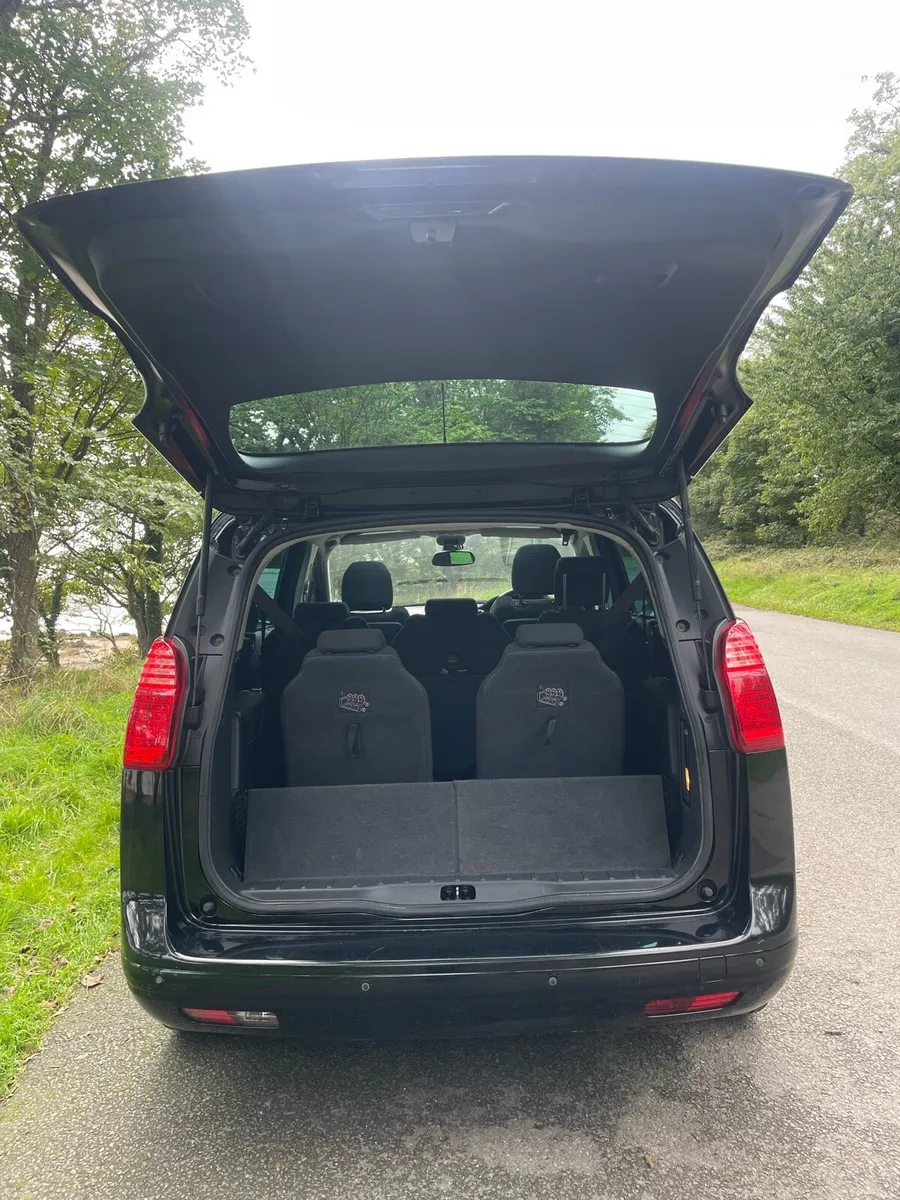 Peugeot 5008 - Image 2