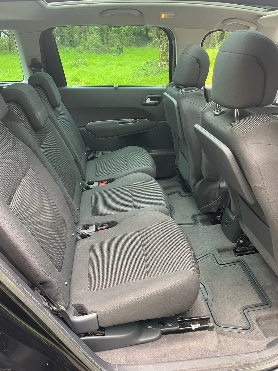 Peugeot 5008 - Image 4