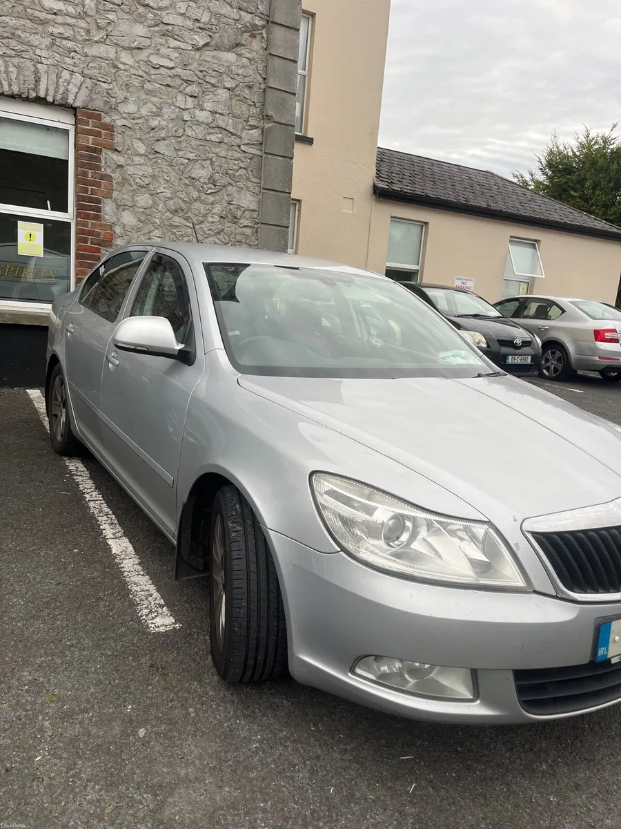 Car - Image 2