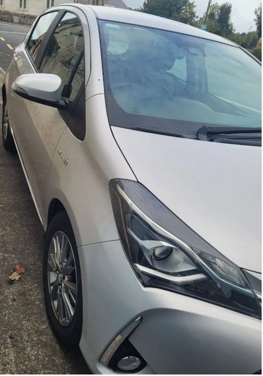 Toyota Yaris 2019 - Image 2