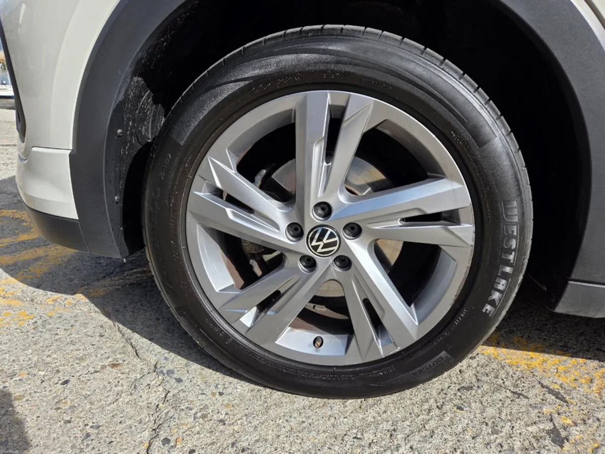 Volkswagen T-Cross R-LINE 1.0 TSI MANUAL 6SPEED FW - Image 5