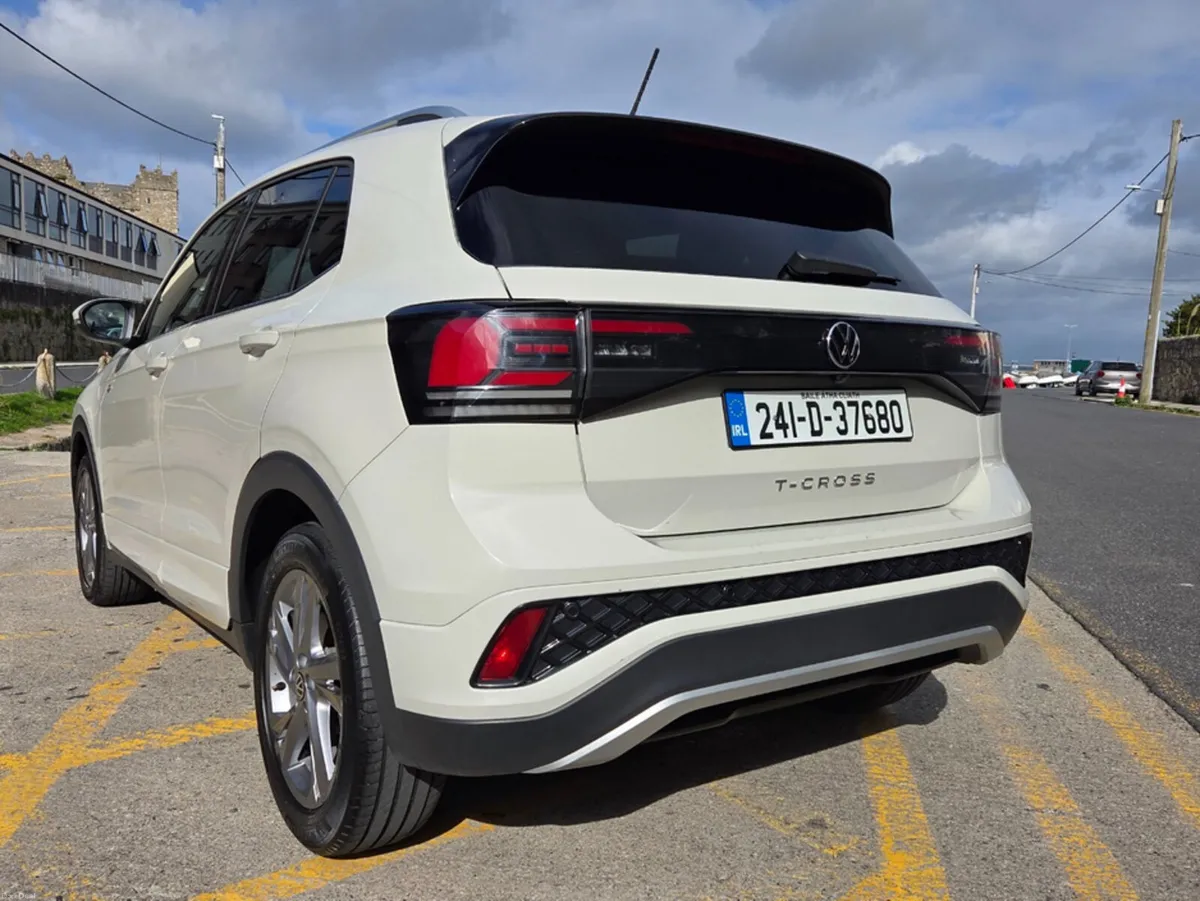 Volkswagen T-Cross R-LINE 1.0 TSI MANUAL 6SPEED FW - Image 6
