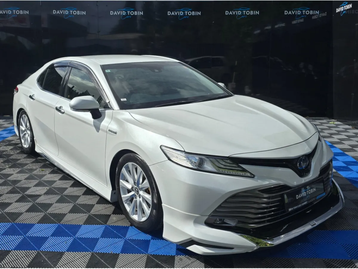 Toyota Camry G SPEC 2.5 PETROL HYBRID AUTO - Image 2