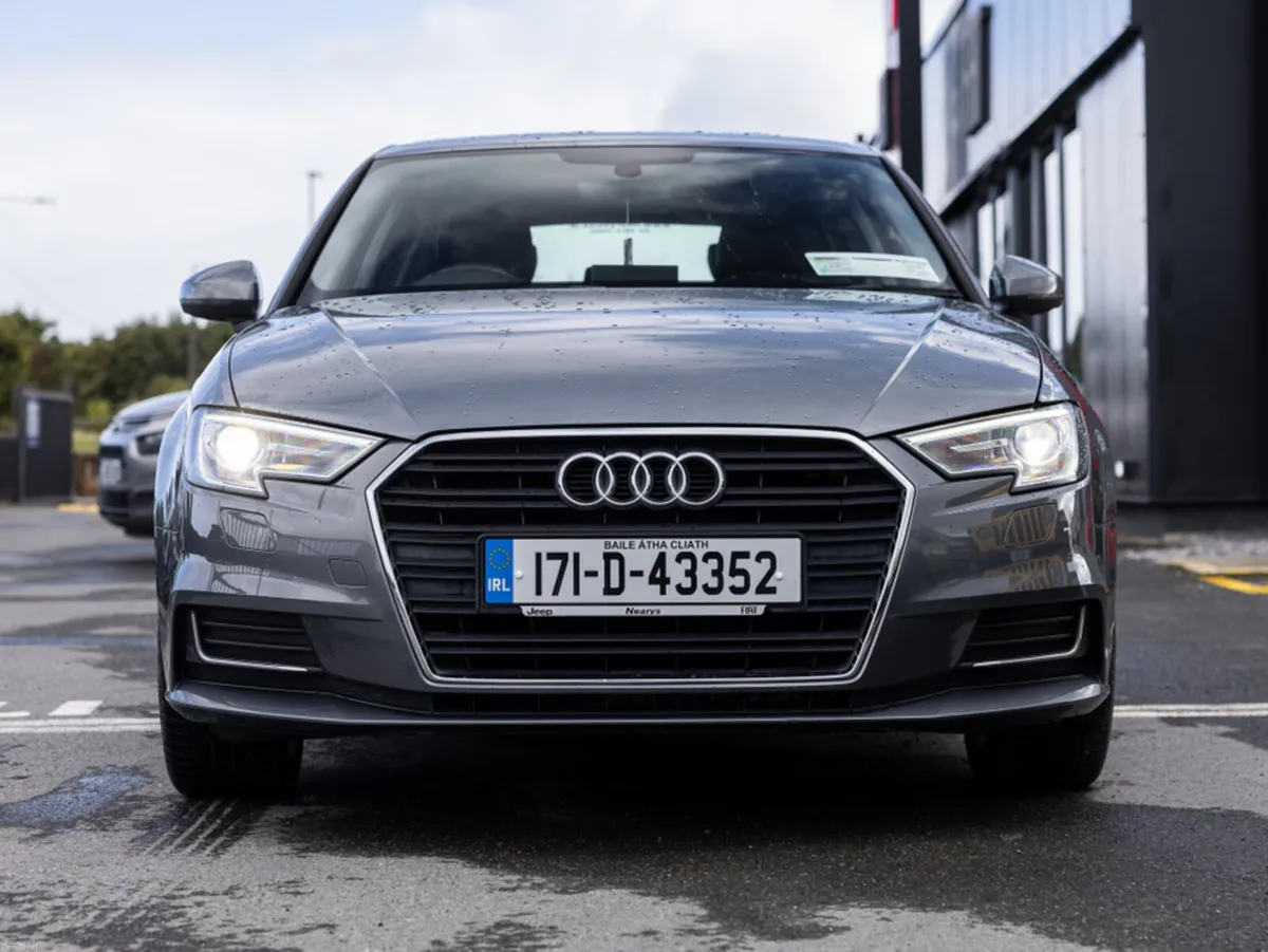 Audi A3 SPORTBACK 1.6 TDI 110 SE 4DR - Image 2