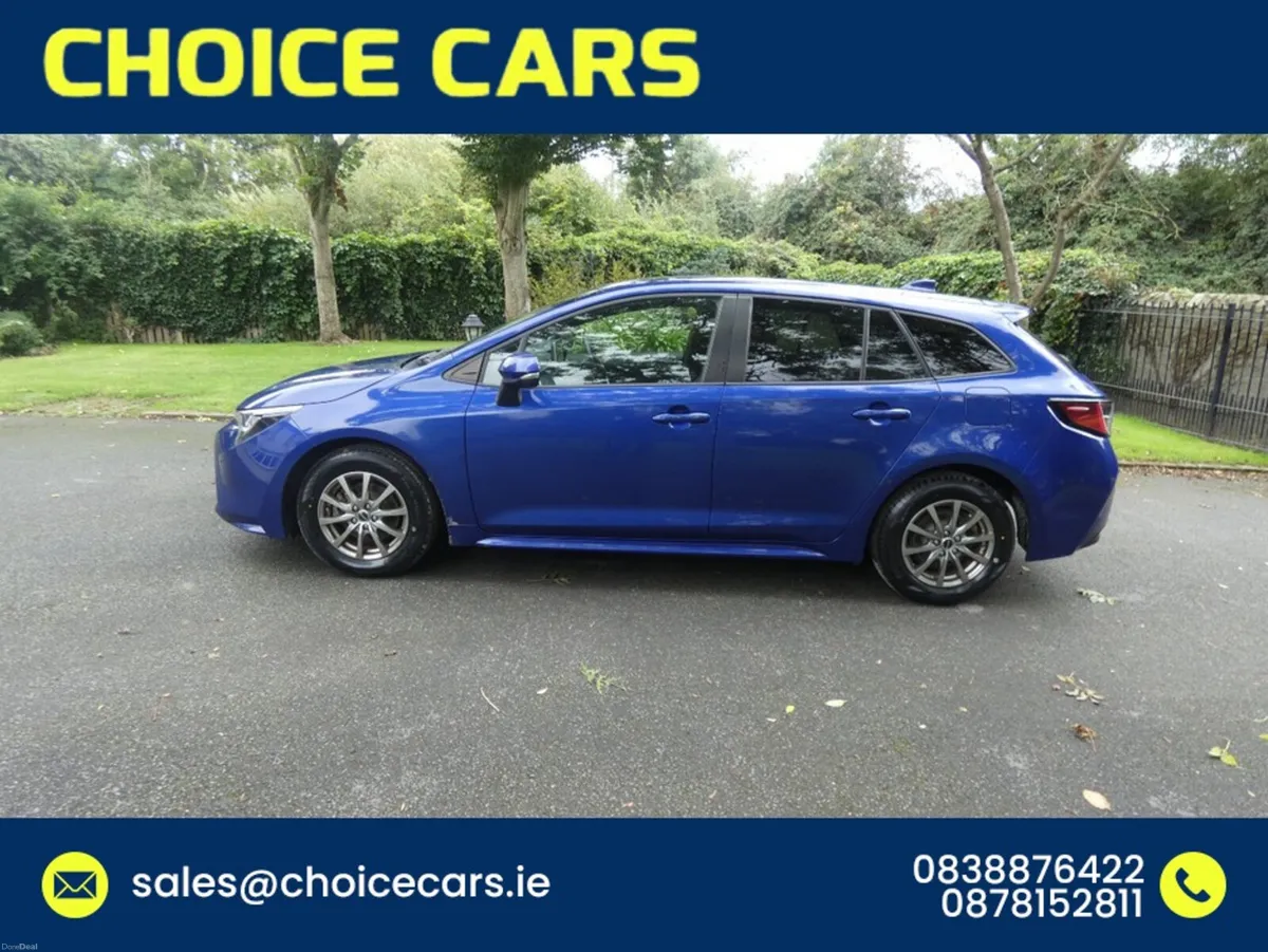 Toyota Corolla 1.8 AUTO HYBRID - Image 3